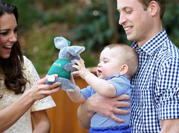 Prince George plays at Sydney Zoo