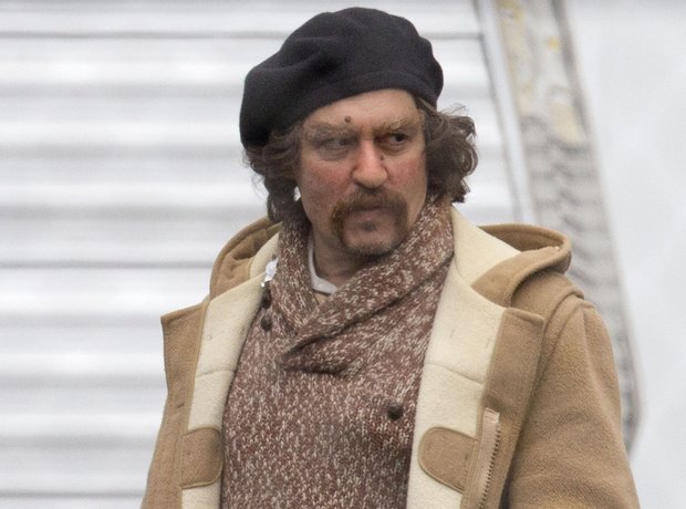 Johnny Depp on set of Yoga Hosers