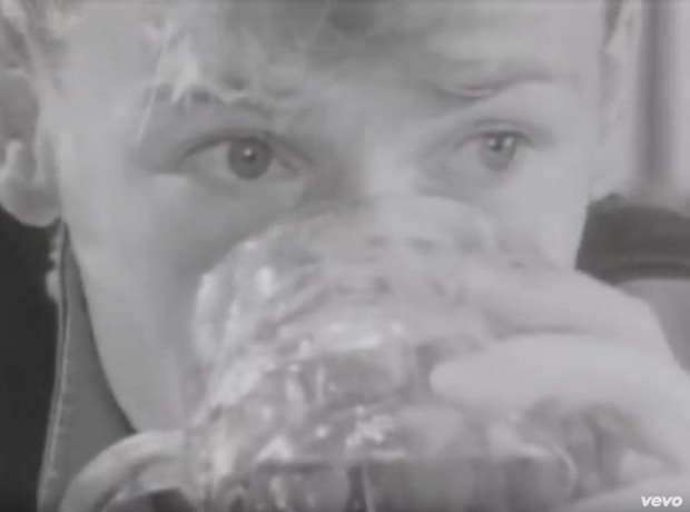 Red Red Wine Screenshot UB40
