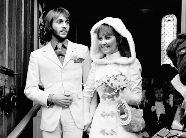 maurice gibb family