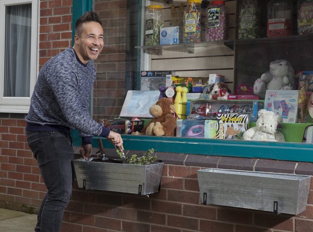 Coronation Street Tour Preparations