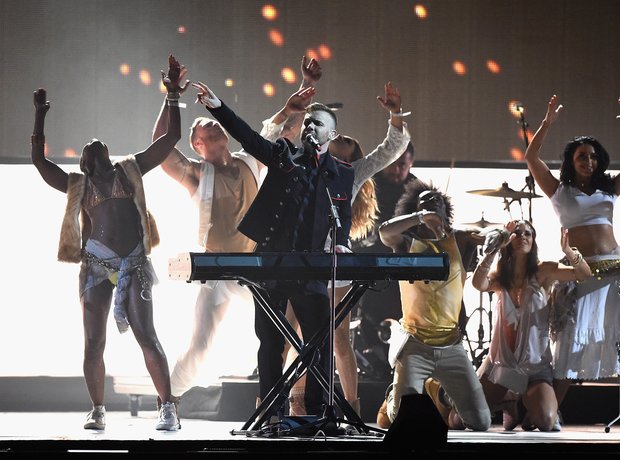 Take That BRIT Awards Performance 2015