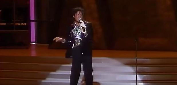 Michael Jackson Debuted Moonwalk At Motown 25th Anniversary In