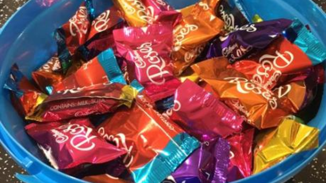Cadbury's Roses new wrappers