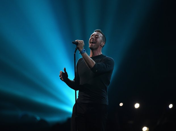 Chris Martin BRITs 2017