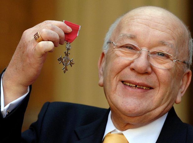 Roy Barraclough dies, aged 81