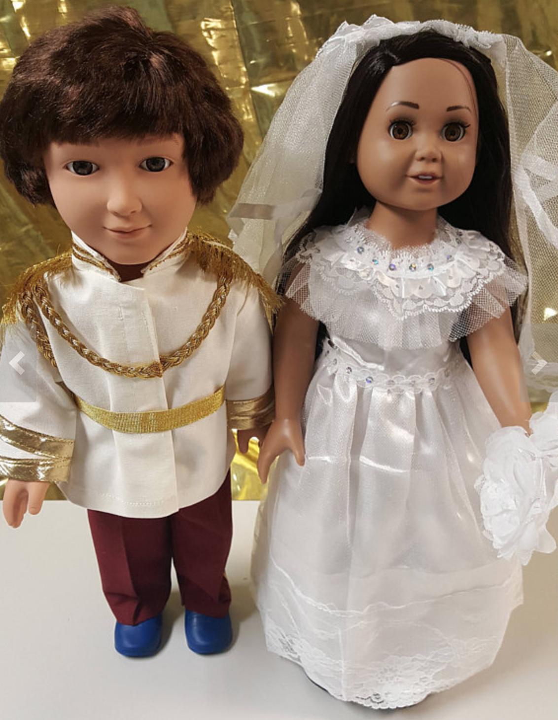 Harry Meghan Dolls 1