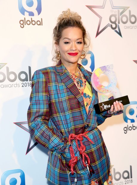 Rita Ora Global Awards 2018 backstage