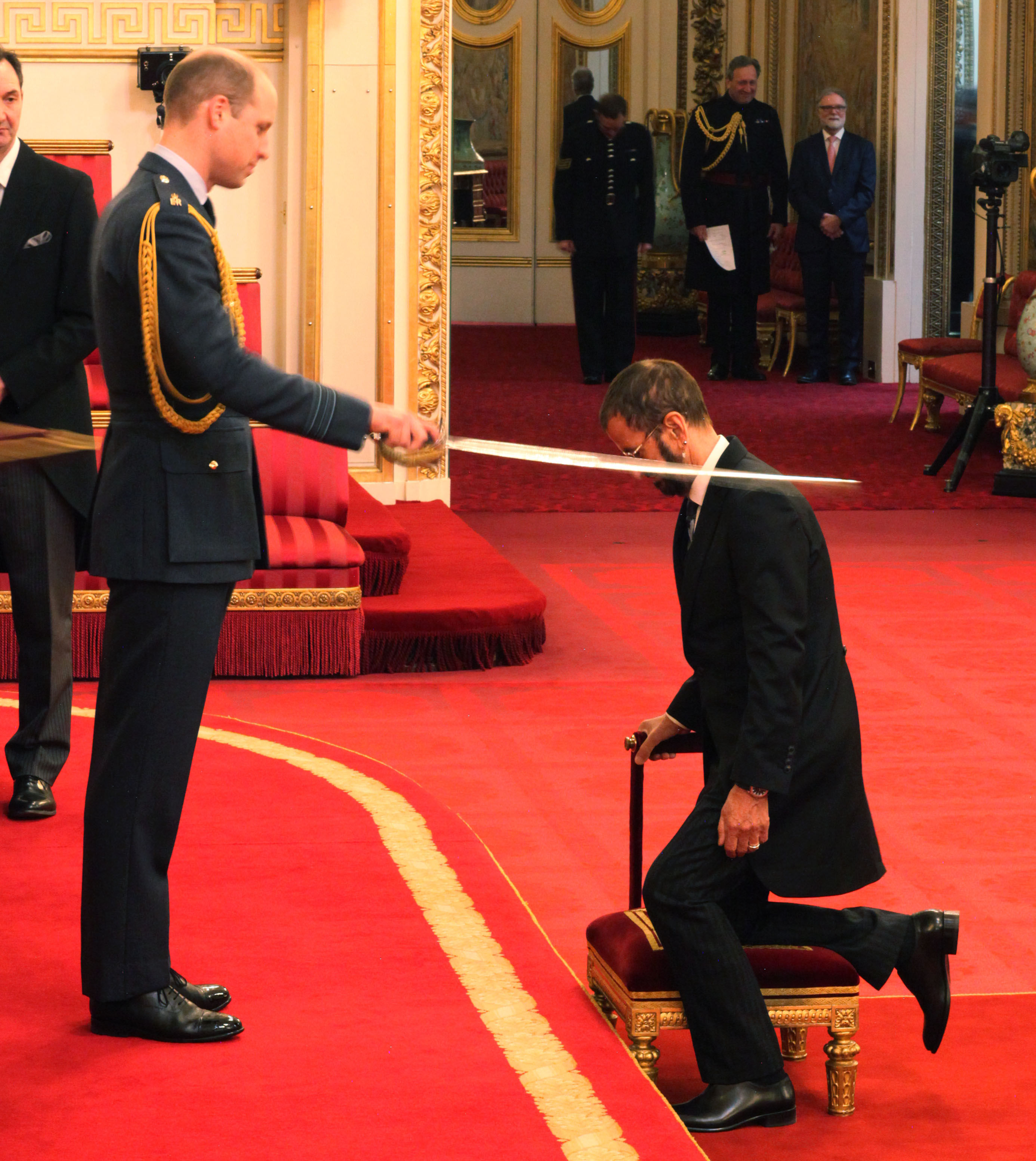 Ringo Starr knighted