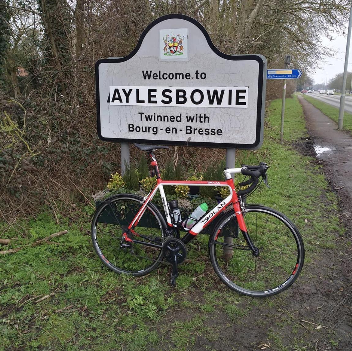 Aylesbowie sign